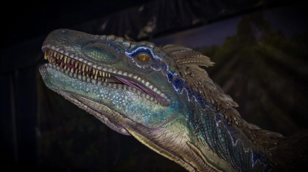Die Jurassic Expo in Frankfurt zeigt über 70 lebensgroße Dinosauriermodelle mit Bildungsprogramm, Originalrequisiten und Mitmachstationen.