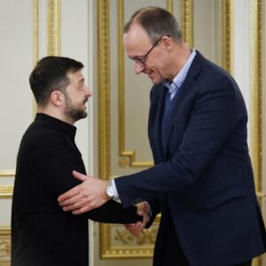 Selenskyj und Merz in Berlin: Verstärkung der ukrainischen Luftabwehr und neue Sicherheitsgarantien