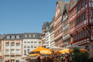 Was ist am R&ouml;merberg am 23. August 2025 in Frankfurt los: Kulturfest, Musikdarbietungen und Kunsthandwerksmarkt