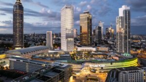 Rooftop Day Frankfurt gestartet: 35 D&auml;cher &ouml;ffnen f&uuml;r einzigartige Skyline-Blicke und Stadterlebnis