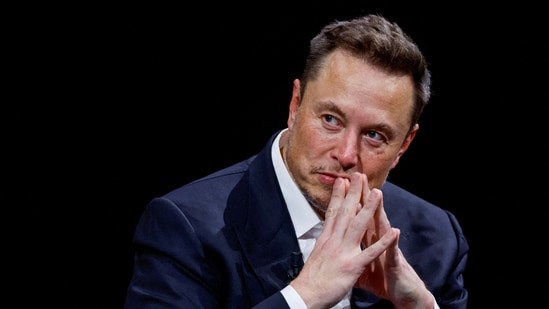 Elon Musk zieht vor Gericht: X und xAI verklagen Apple und OpenAI wegen exklusiver KI-Allianz
