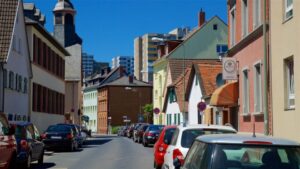 Wie hat sich Niederrad in Frankfurt vom Dorf zur modernen „Bürostadt“ entwickelt