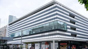 Frankfurt plant: Zukunft des Karstadt-Areals zwischen Parkhaus-Sanierung und Neubauideen