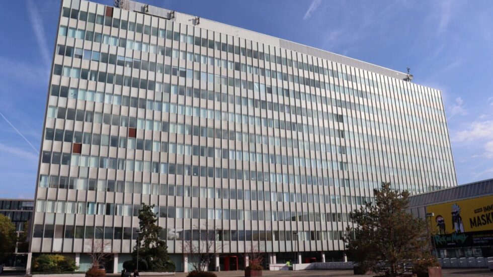 Abriss oder Neubau? Frankfurter Juridicum spaltet Politik und Stadtentwickler