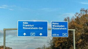 Autobahn-Sperrung am Rüsselsheimer Dreieck: Brückenarbeiten legen zentrale Verkehrsachse lahm