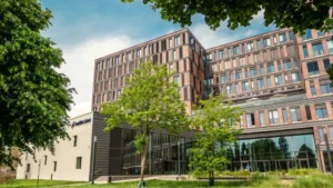 Die Frankfurt School ist das geistige Symbol der Bankenstadt &ndash; wo Wissen zu Kapital wird und die n&auml;chste Generation der Finanzelite entsteht.