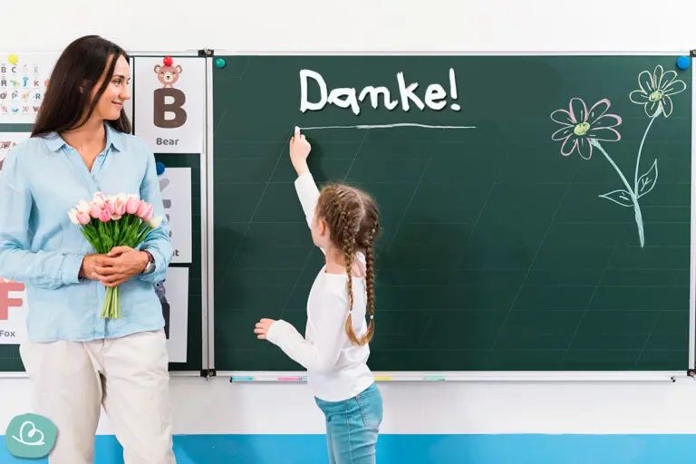 Weltlehrertag 2025 in Frankfurt: Schüler, Eltern und Kollegen zeigen Dankbarkeit mit Karten, Blumen, Geschenken und digitalen Grüßen.