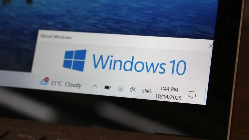 Windows 10-Support endet am 14.10.2025. Kostenlose ESU-Updates bis 2026: Anleitung, Systemprüfung, BSI-Tipps und Migration für Deutschland.
