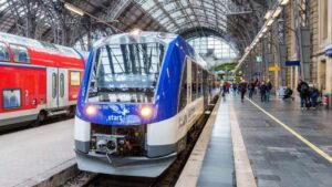 Wasserstoffz&uuml;ge im Taunus: RMV und Alstom planen volle Einsatzbereitschaft bis 2026