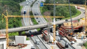 A67 am R&uuml;sselsheimer Dreieck gesperrt: Br&uuml;ckensprengung sorgt f&uuml;r massive Umleitungen