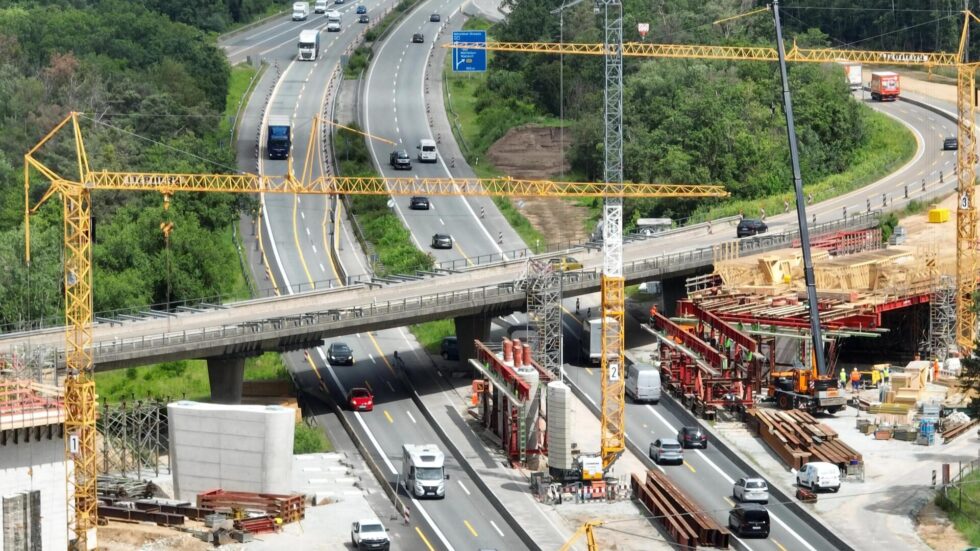 A67 am Rüsselsheimer Dreieck gesperrt: Brückensprengung sorgt für massive Umleitungen