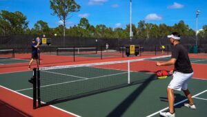 Welche Hallen in Hessen bieten Pickleball-Kurse und was kostet eine Mitgliedschaft