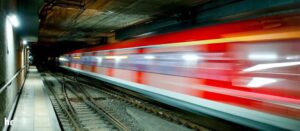 S-Bahn-Tunnel Frankfurt–Offenbach wieder offen: Ende der Bauarbeiten und neue Sicherheitssysteme