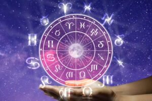 Horoskop 13.12.2025: Der Waage Neumond bringt Neuanf&auml;nge. Finden Sie detaillierte Tipps zu Liebe, Job und Finanzen f&uuml;r Ihr Sternzeichen. Nutzen Sie den Mars-Antrieb